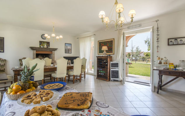 Marina Velca - Photo 7