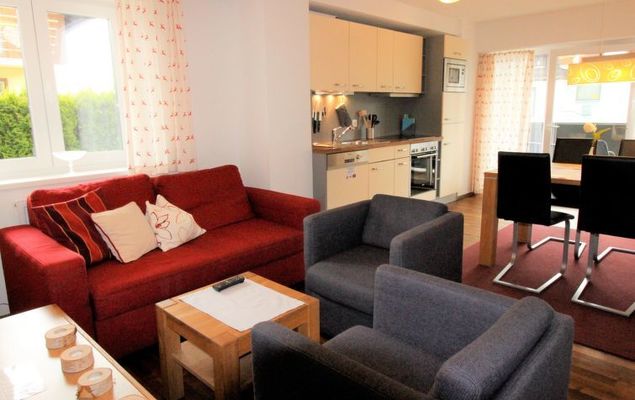 Tom & Jeri - Photo 2