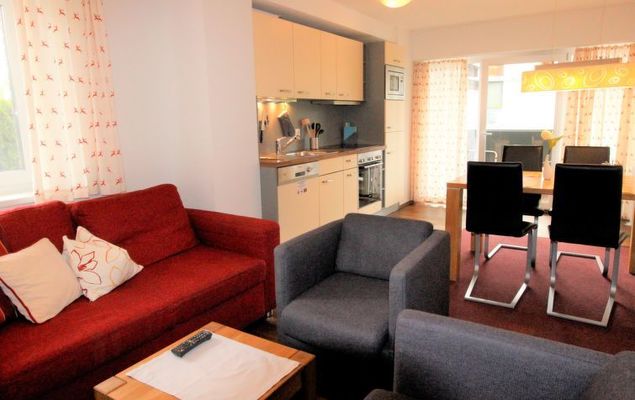 Tom & Jeri - Photo 9